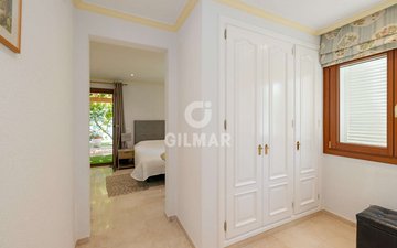 Property slide 40