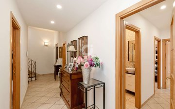 Property slide 37