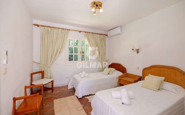 Property slide 35