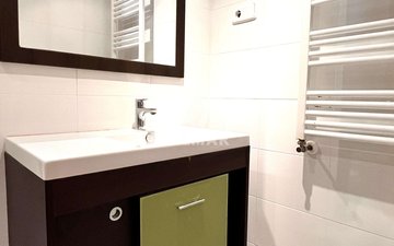 Property slide 33