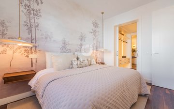 Property slide 21