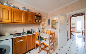 Property slide 44