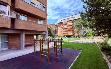 Property slide 22