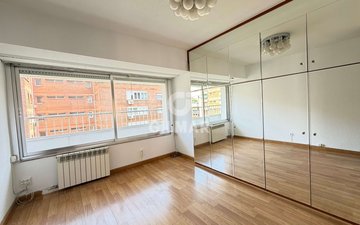 Property slide 32