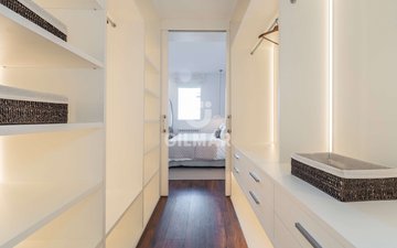 Property slide 25