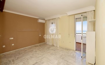 Property slide 40