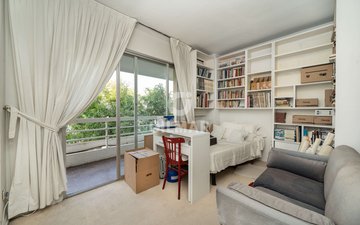 Property slide 24