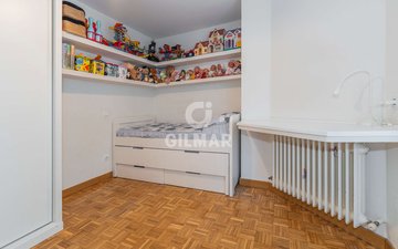 Property slide 18
