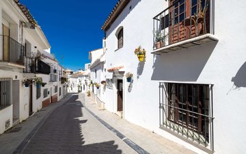 Property slide 28