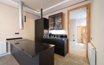 Property slide 32