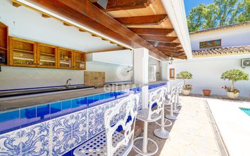 Property slide 50