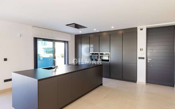 Property slide 25