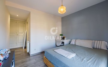 Property slide 18