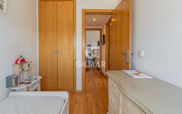 Property slide 11
