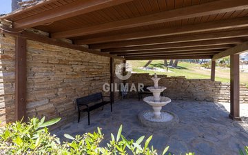Property slide 39