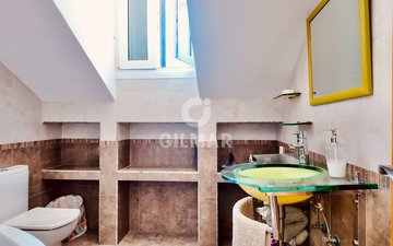 Property slide 16