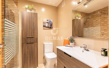 Property slide 20