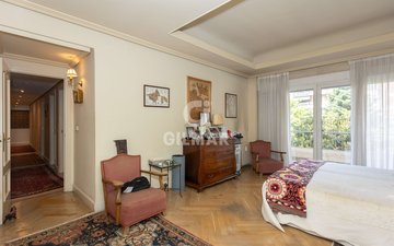 Property slide 19