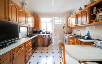 Property slide 25