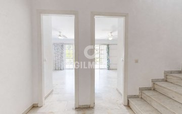 Property slide 20