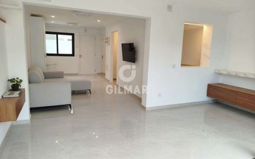 Property slide 21