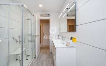 Property slide 18