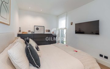 Property slide 16