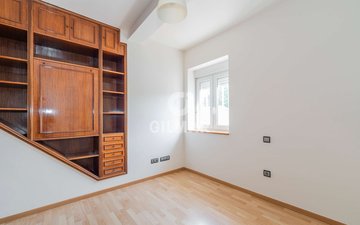 Property slide 20