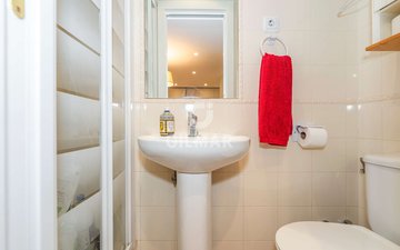 Property slide 16