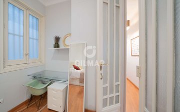 Property slide 32
