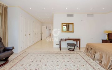 Property slide 21