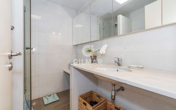 Property slide 21