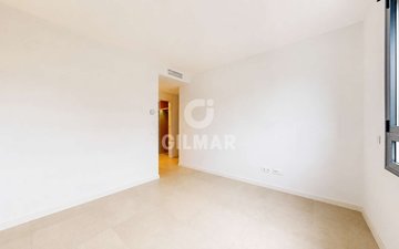 Property slide 32