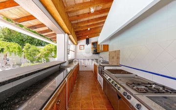 Property slide 51