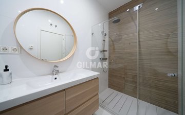 Property slide 40