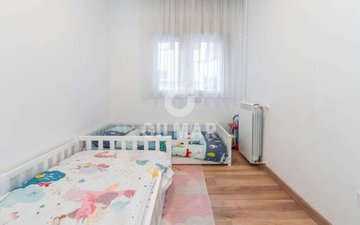 Property slide 20