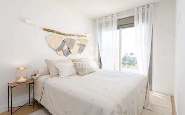 Property slide 4