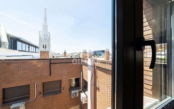 Property slide 32
