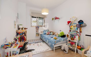 Property slide 38