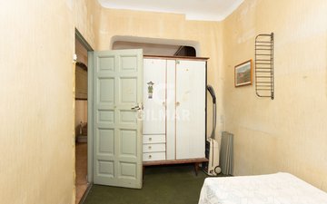 Property slide 17