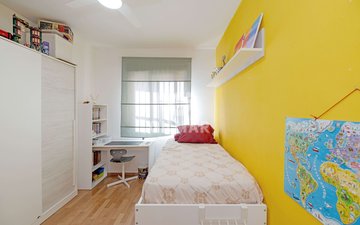 Property slide 30