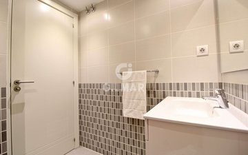 Property slide 28