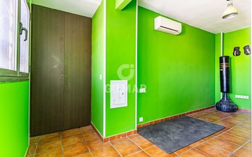 Property slide 22
