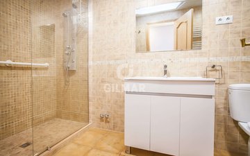 Property slide 21