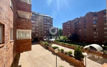 Property slide 32