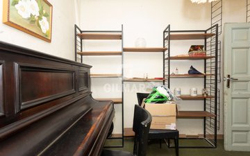 Property slide 21