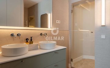 Property slide 18