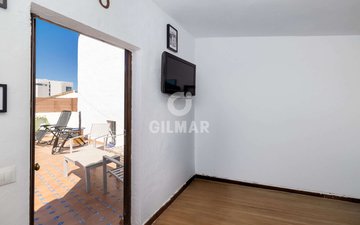 Property slide 21