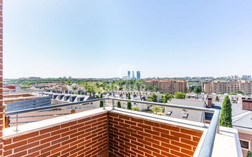Property slide 17