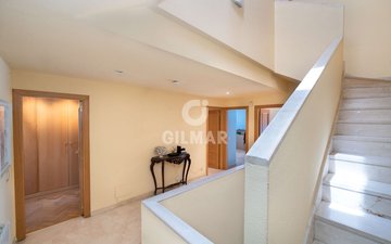 Property slide 16